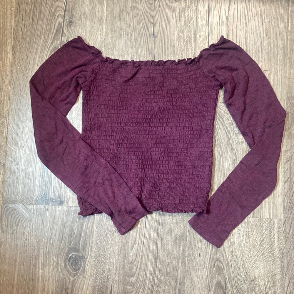 hollister off the shoulder top